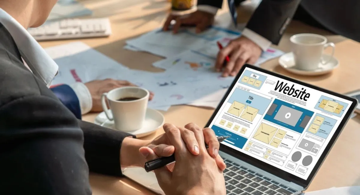 You are currently viewing How to Build a Small Business Website with a Web Designer in Singapore?